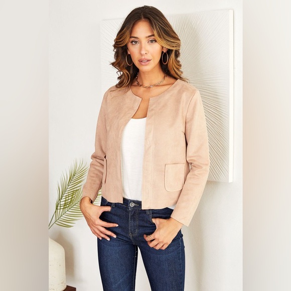 (10210-SUE-CML) RAW EDGE FAUX SUEDE OPEN JACKET WITH POCKETS - Picture 2 of 5